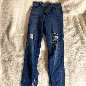 *SOLD*aeropostale ripped dark blue denim jeggings